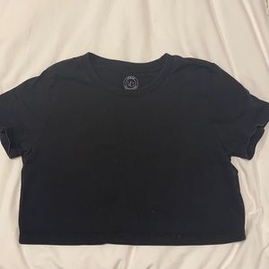 Urban Cropped black T-shirt